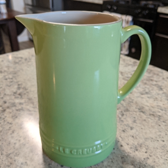Le Creuset 1.5L Pitcher in Palm - Picture 3 of 5